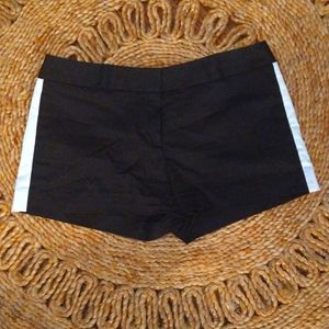 Express Shorts